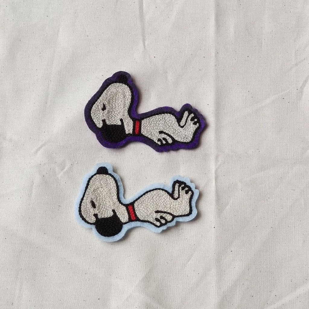 Chien cartoon endormi